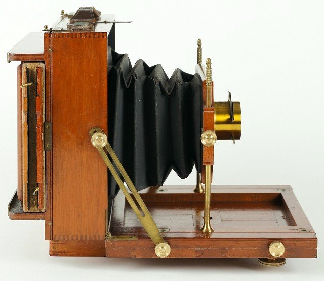 Side view of the S&A Compact Camera, c1892