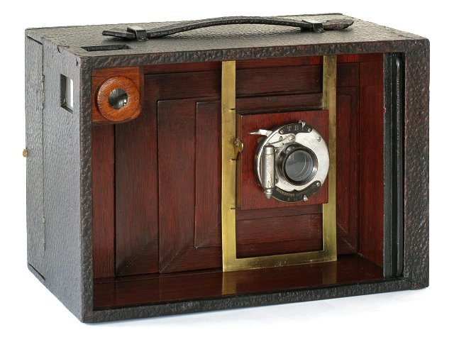 1914 Prototype Multiplying Camera by Harvey Wing.